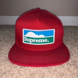 Supreme 5-panel “horizon” SnapBack hat red